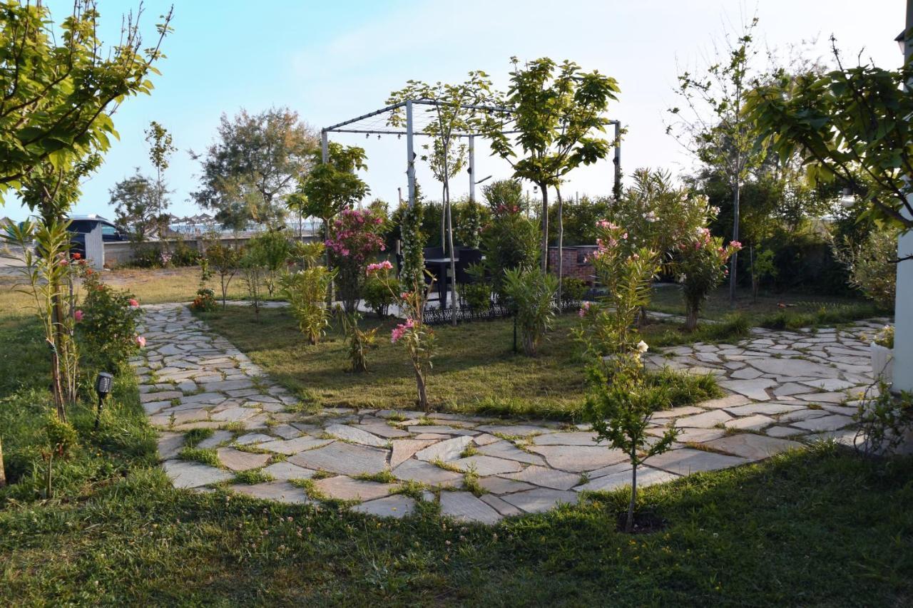 Velipojë Beachfront, Tirana Guest House מראה חיצוני תמונה